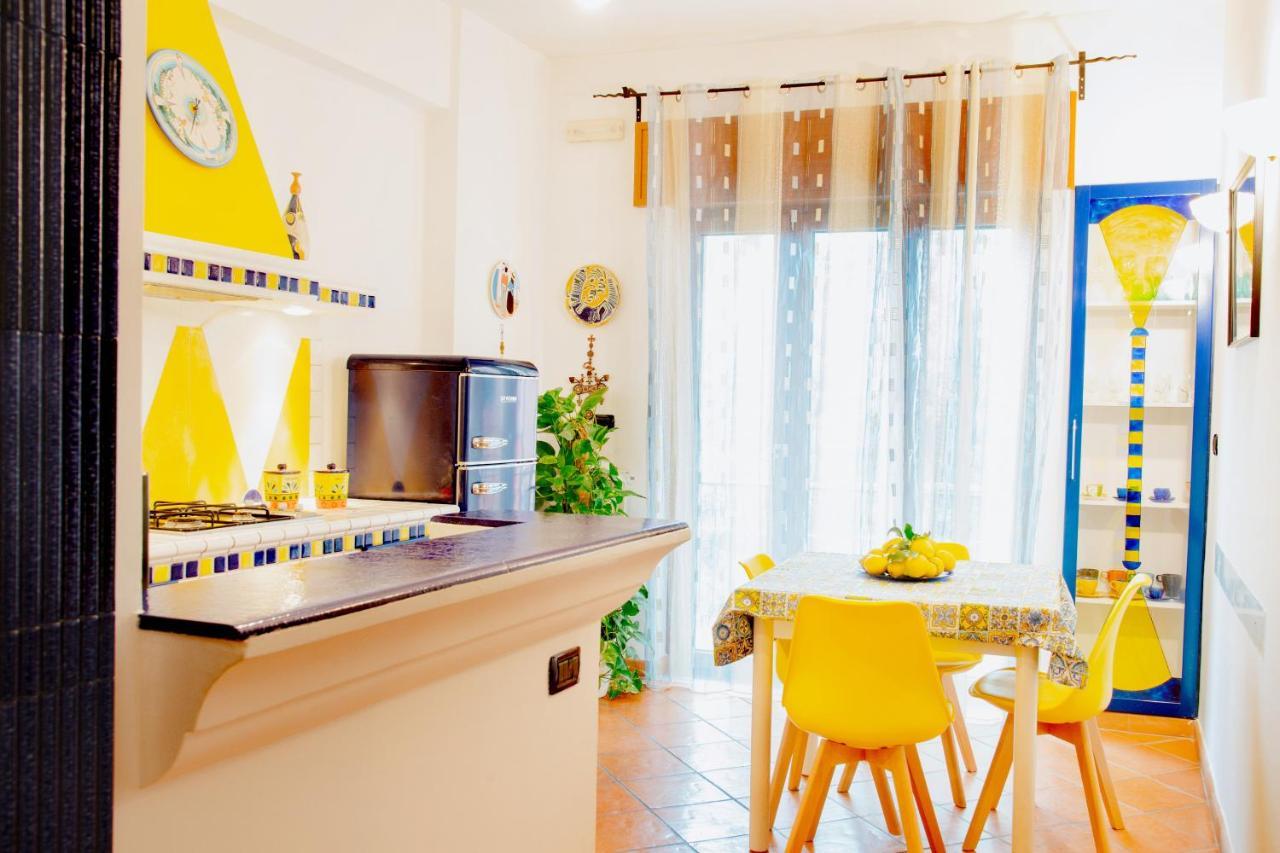 Holiday Home Amalfi Coast マイオーリ エクステリア 写真