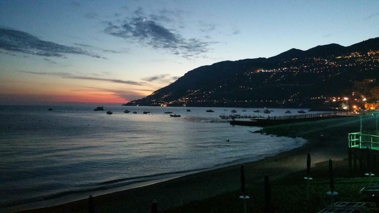 Holiday Home Amalfi Coast マイオーリ エクステリア 写真