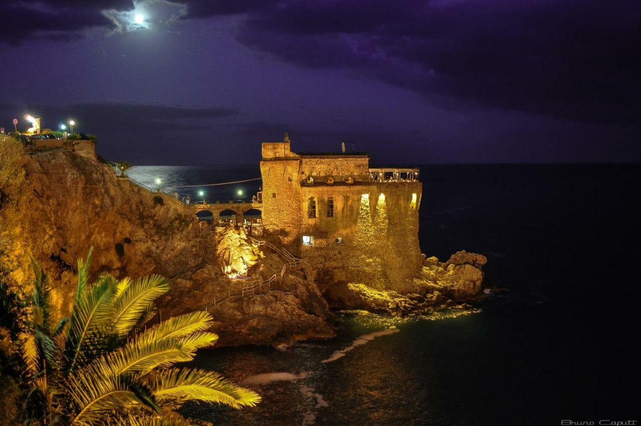 Holiday Home Amalfi Coast マイオーリ エクステリア 写真